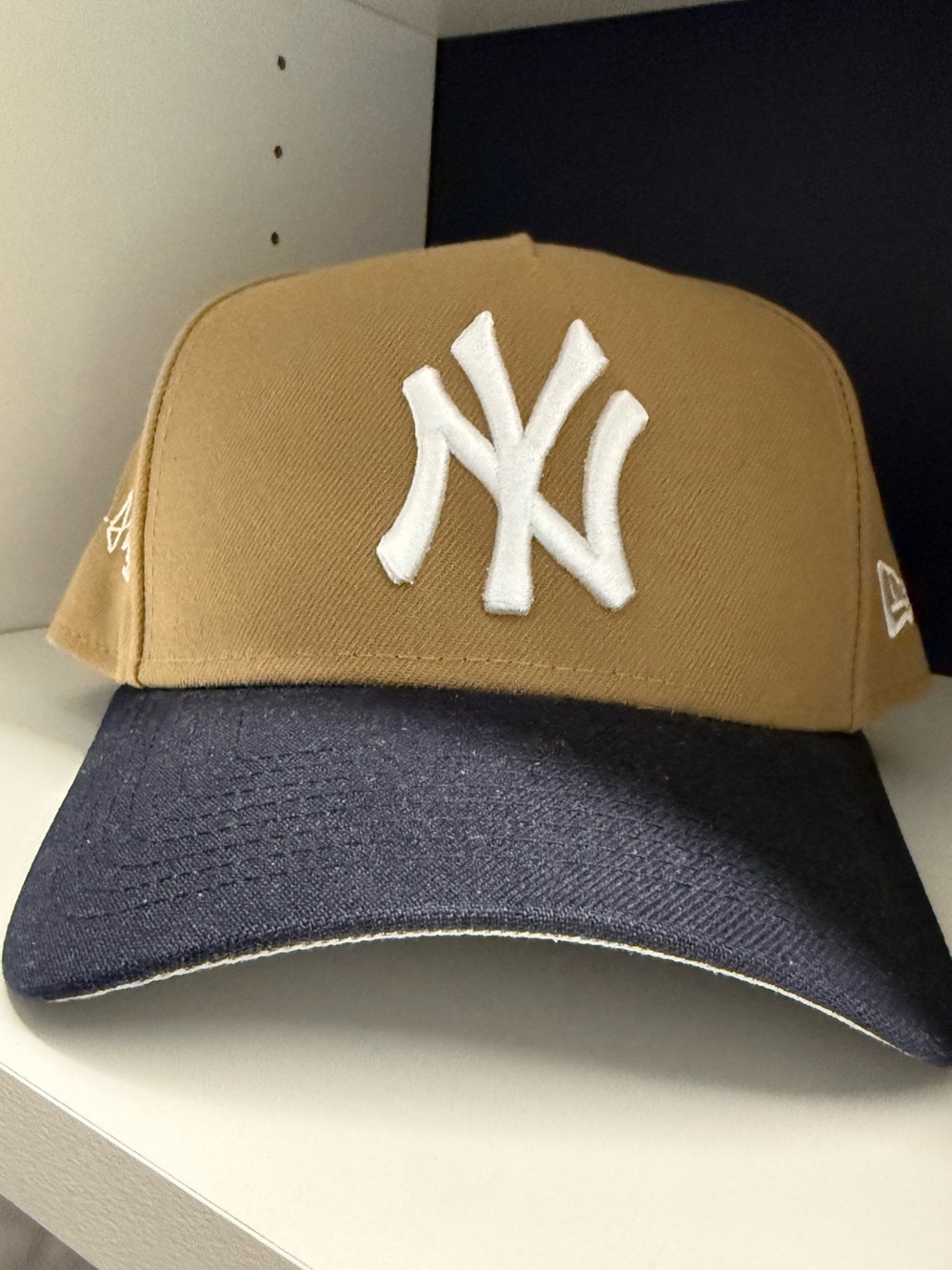 New York Yankees MLB 9FORTY A-Frame Chase Hat Adjustable Embroidery Judge 99